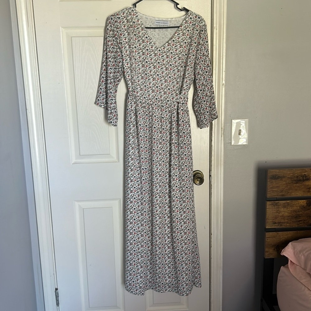 Piper & Scoot modest midi dress